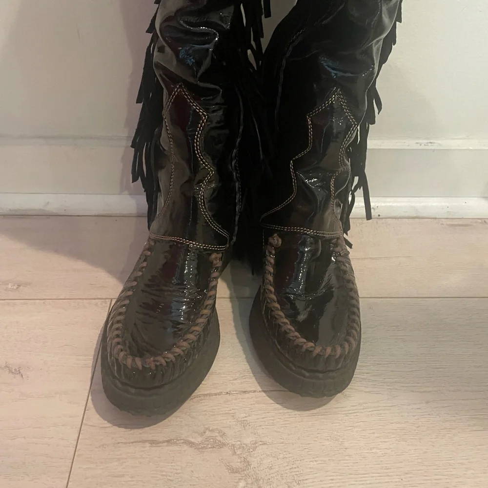 El Vaquero Patent Over the Knee Moccasin Boots - Picture 3 of 6